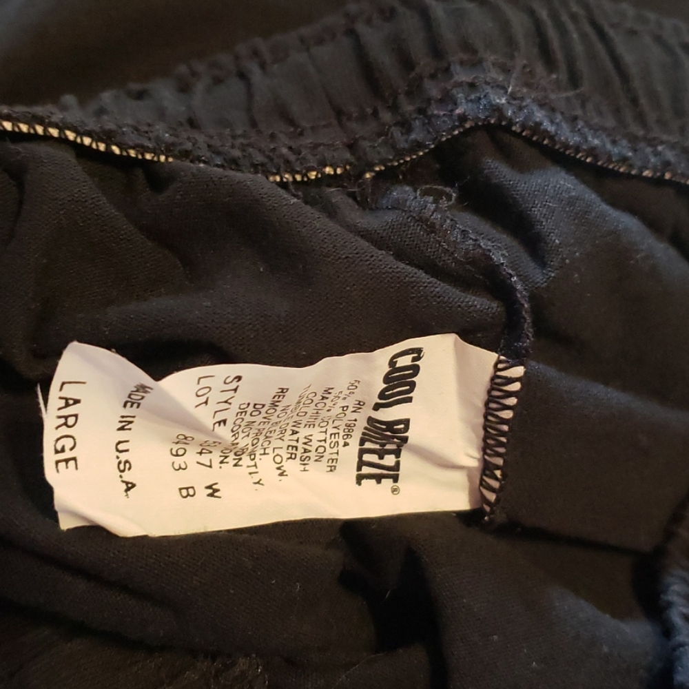 Shorts - Picture 3 of 3